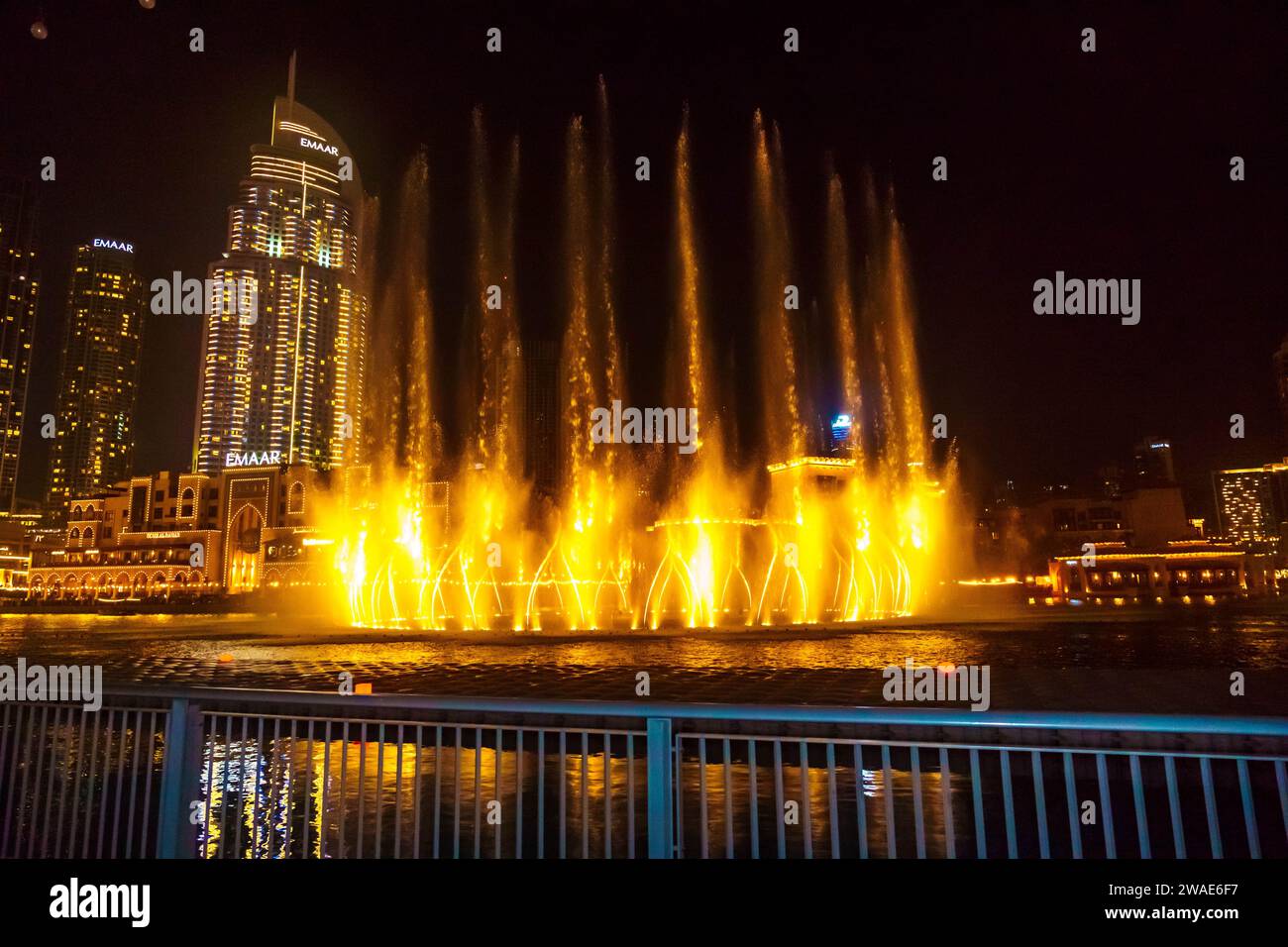 A beautiful shot of Downtown Dubai, The Fountain at Dubai Mall, and Al ...