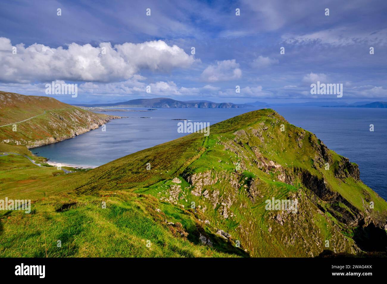 République d'Irlande, comté de Mayo, île d'Achill, baie de Keem ...