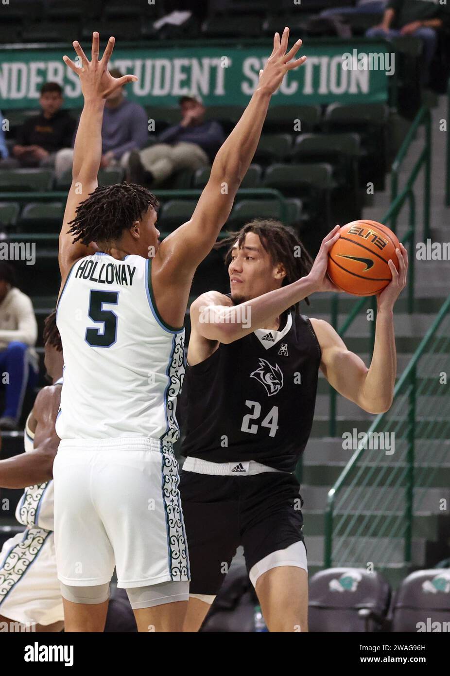 New Orleans, USA. 03rd Jan, 2024. Rice Owls forward Keanu Dawes (24