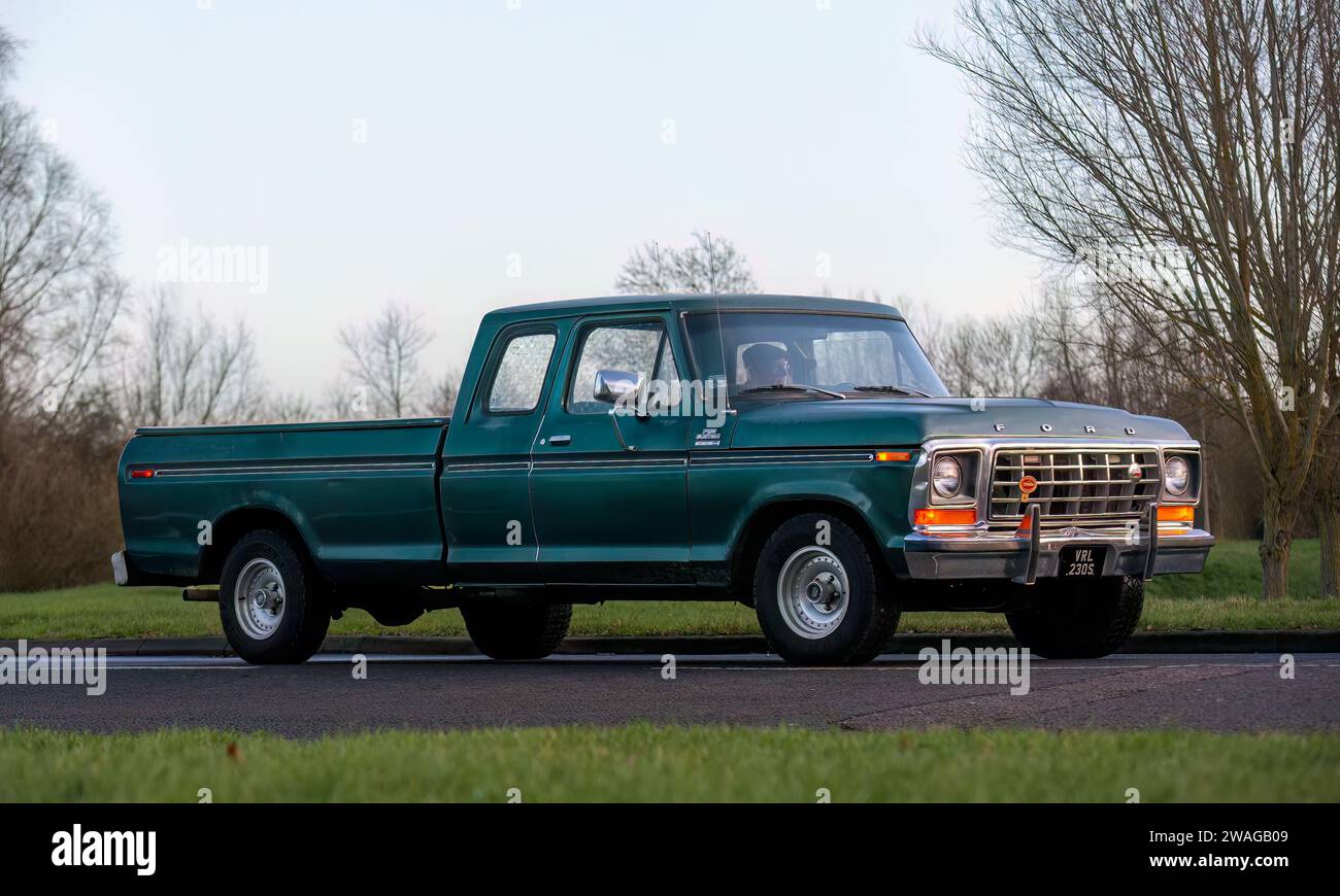 Stony Stratford,UK Jan 1st 2024.  1978 green Ford pick up truck arriving at Stony Stratford for the annual New Years Day vintage and classic vehicle f Stock Photo