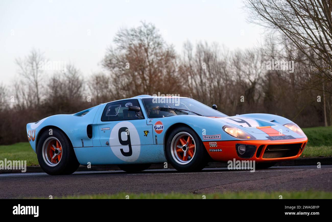 Stony Stratford,UK Jan 1st 2024. 2020 Ford GT40 replica car arriving at