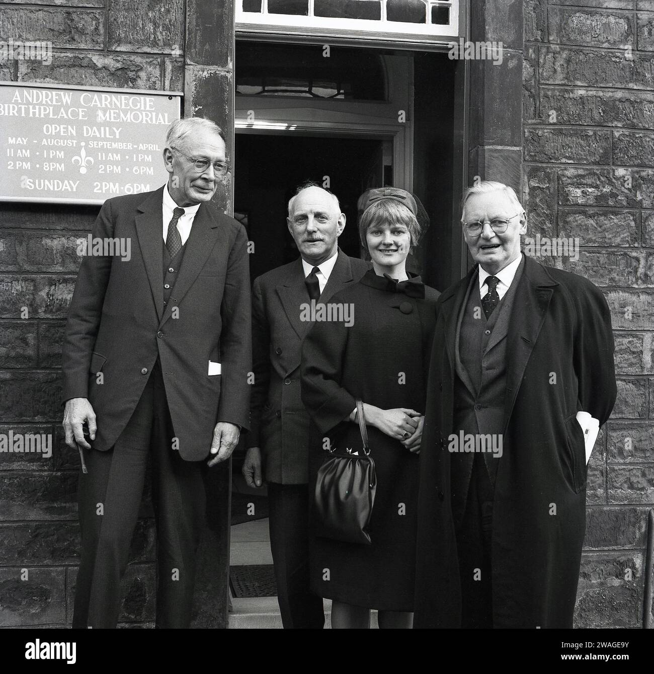 Andrew carnegie memorial hi-res stock photography and images - Alamy