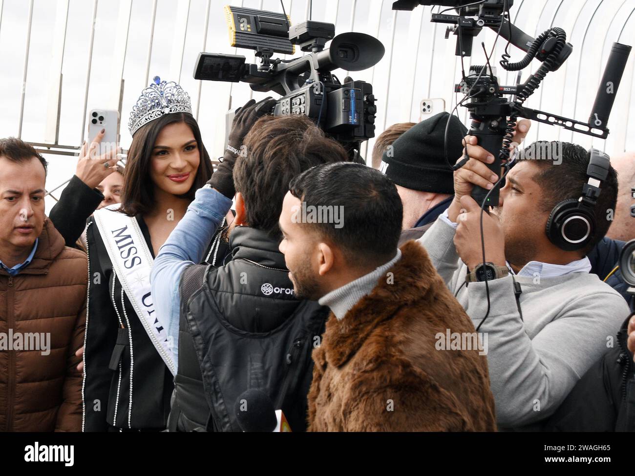 New York NY USA 4th Jan 2024 72nd Miss Universe Winner Sheynnis   New York Ny Usa 4th Jan 2024 72nd Miss Universe Winner Sheynnis Palacios Visits The Empire State Building Celebrating Her Win In New York City On January 4 2024 Credit Mpi099media Punchalamy Live News 2WAGH65 