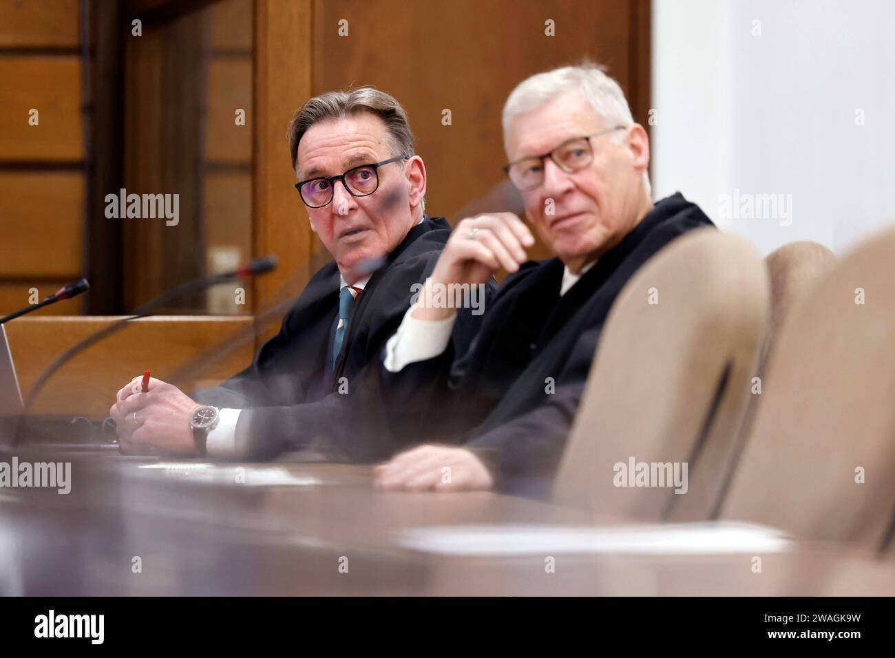 Die Anwälte Andreas Kerkhof und Dirk Kruse r beim Prozess des