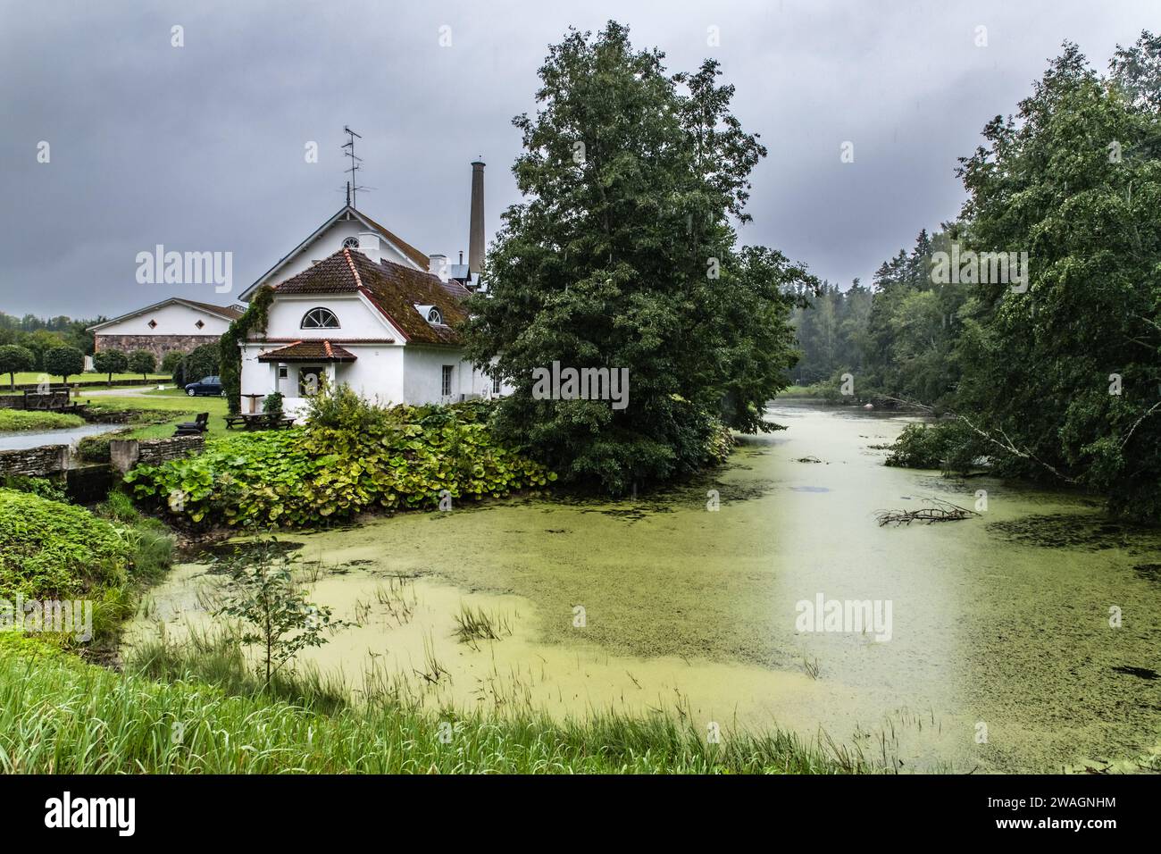 Comté de Viru - Distillerie située à côté du château Stock Photo