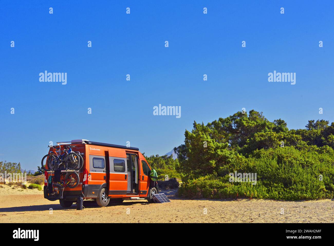 motorhome camping on the Aliko Beach , Greece, Cyclades, Naxos Stock Photo  - Alamy