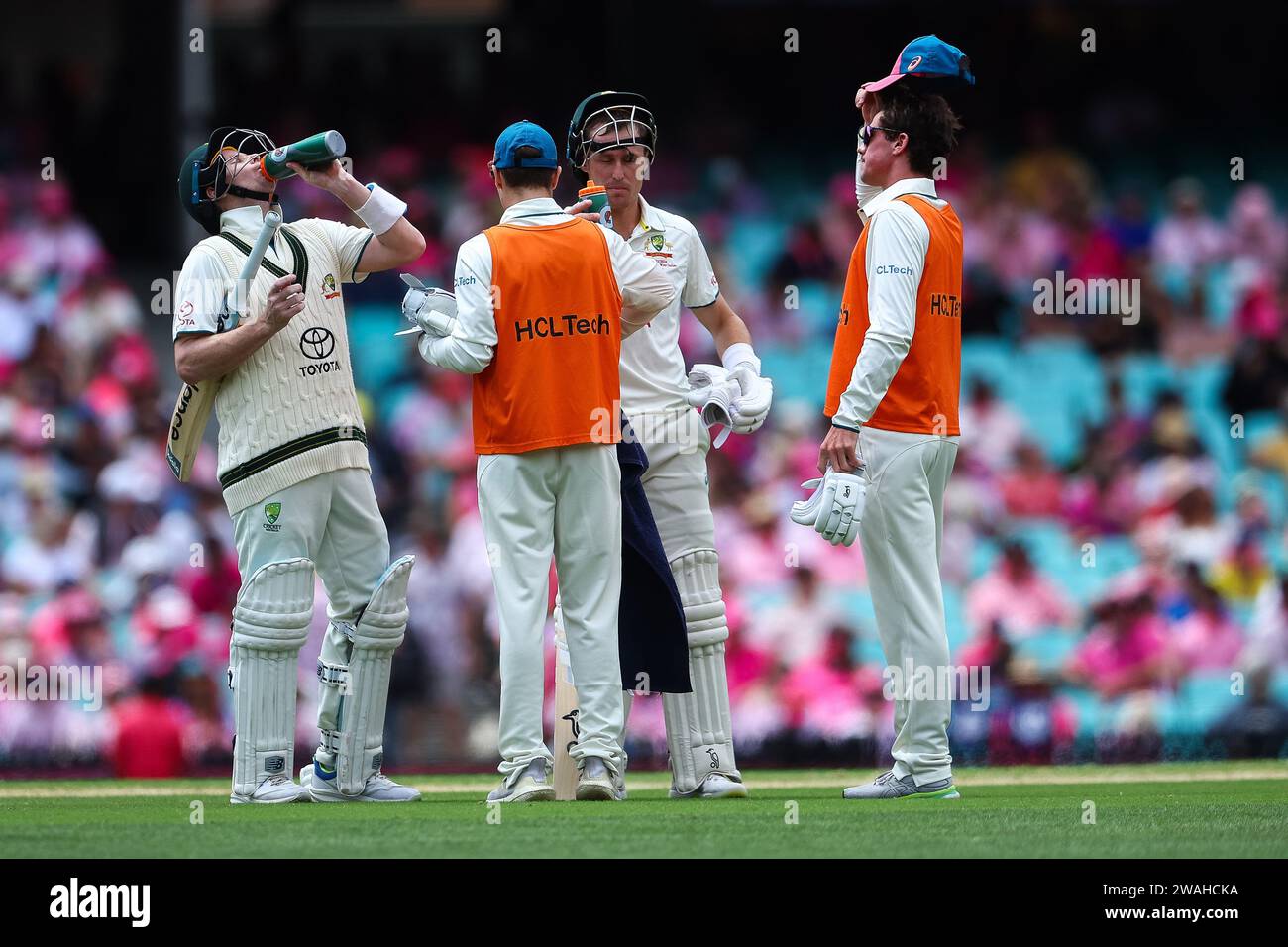 Sydney Cricket Ground, Sydney, Australia. 5th Jan, 2024. International Test Cricket, Australia versus Pakistan 3rd Test Day 3; Steve Smith and Marnus Labuschagne of Australia enjoy a drinks break Credit: Action Plus Sports/Alamy Live News Stock Photo