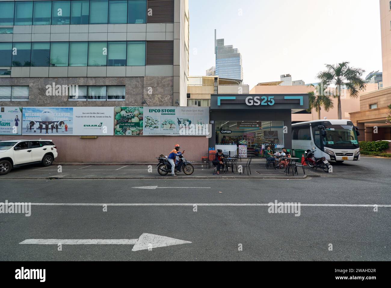 HO CHI MINH CITY, VIETNAM - MARCH 25, 2023: street level view of GS25 ...