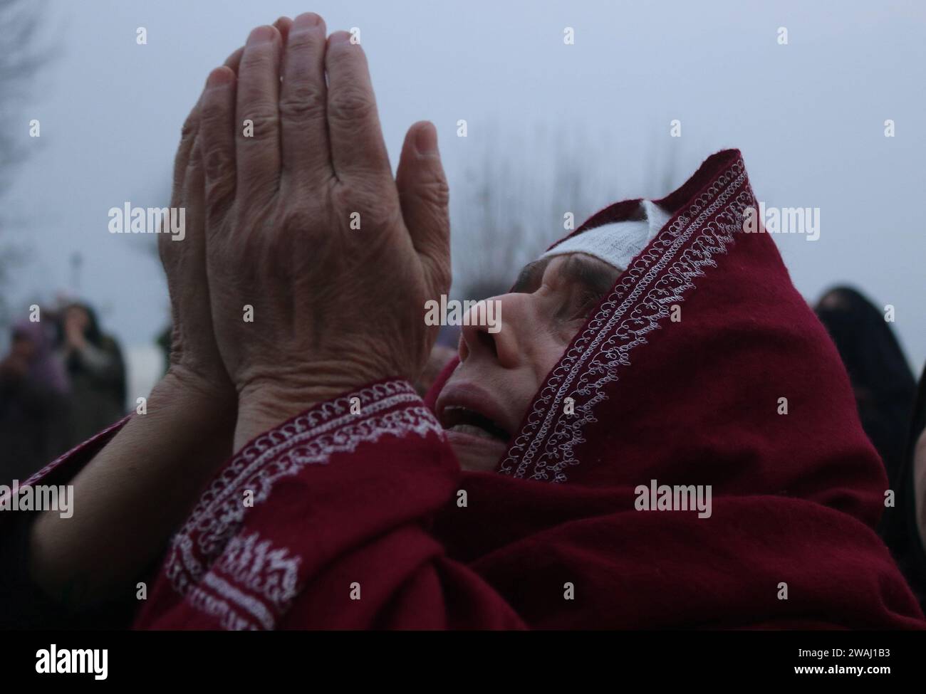 Srinagar Kashmir, India. 05th Jan, 2024. Kashmiri Muslim women pray as ...
