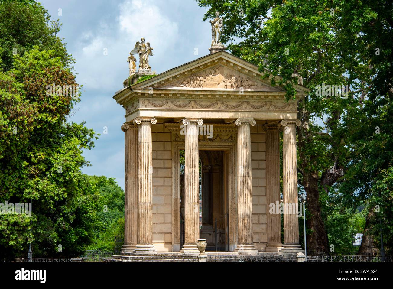 Statue of aesculapius hi-res stock photography and images - Alamy