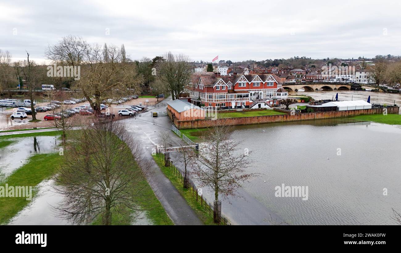 HenleyonThames, United Kingdom. 5th Jan, 2024. UK Weather The heavy