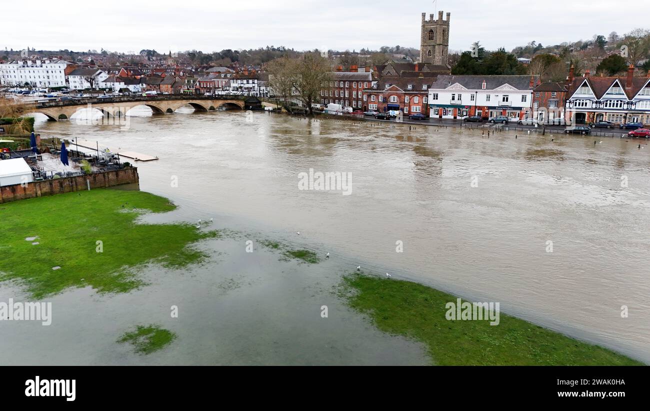 HenleyonThames, United Kingdom. 5th Jan, 2024. UK Weather The heavy