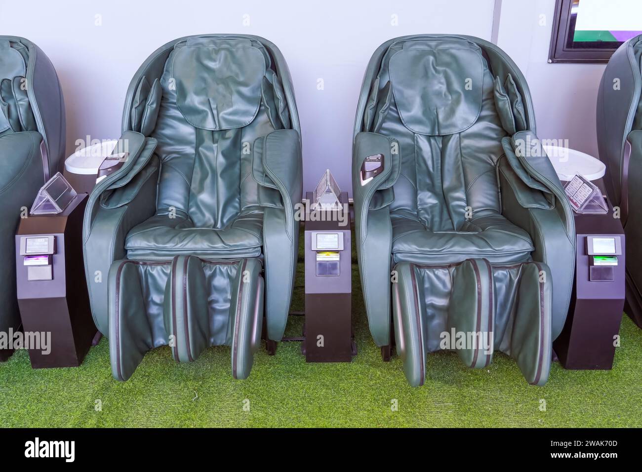 Vibrating chair hi-res stock photography and images - Alamy Vibrating chair hi-res stock photography and images - Alamy