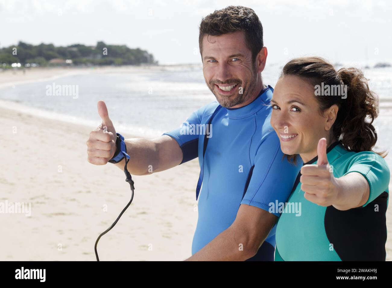 Girl surfing australia hi-res stock photography and images - Alamy