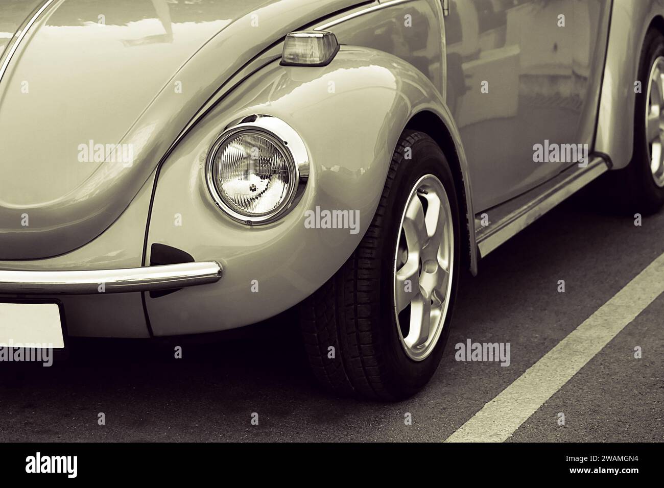 Retro machine hi-res stock photography and images - Alamy