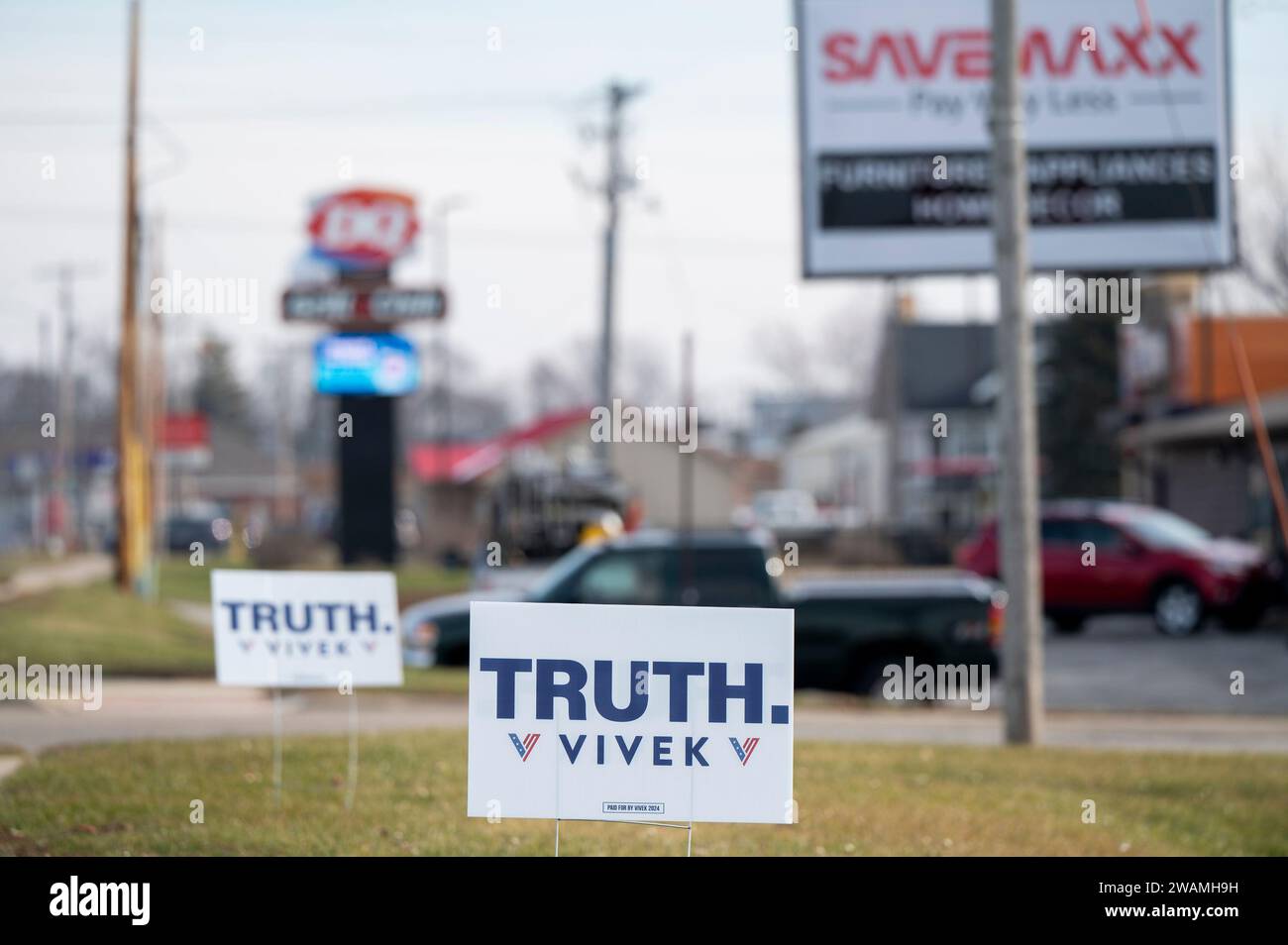 De Witt, USA. 05th Jan, 2024. Campaign signs for Republican