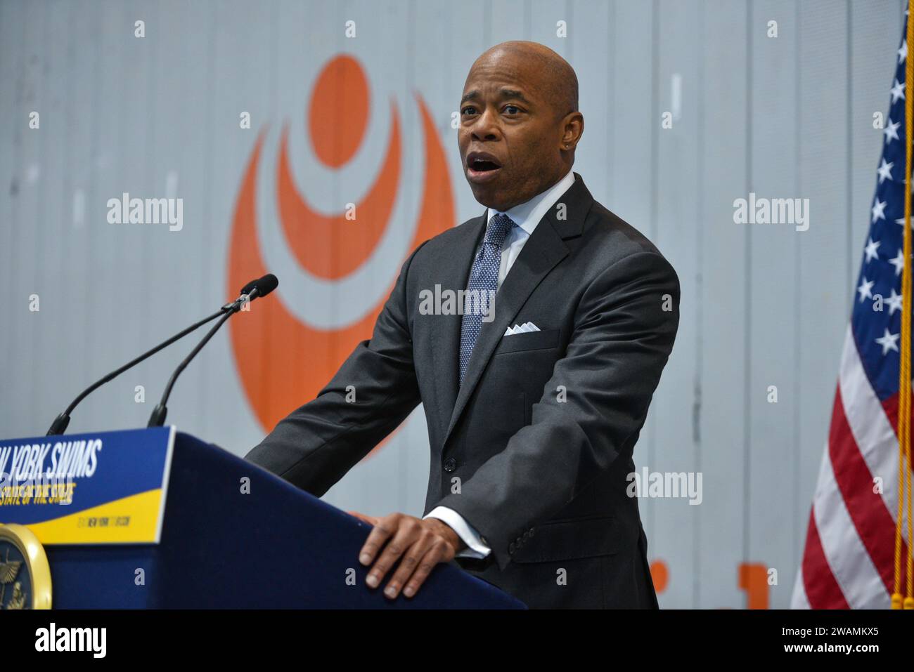 Mayor Eric Adams joins Governor Kathy Hochul to unveil the fourth