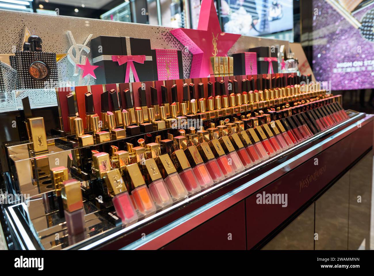 Yves saint laurent outlet hi res stock photography and images Alamy
