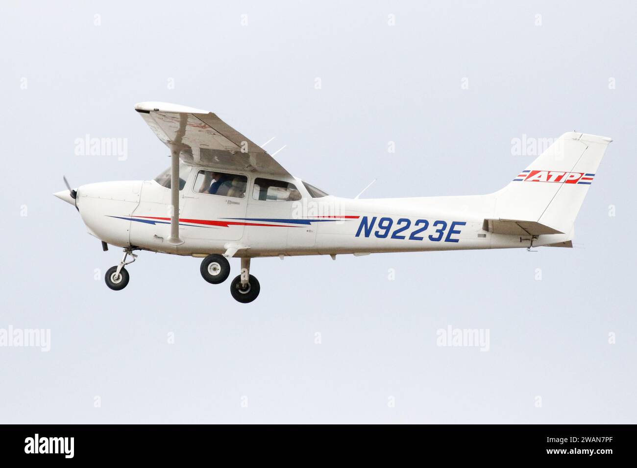 Planes landing at Falcon Field Stock Photo Alamy