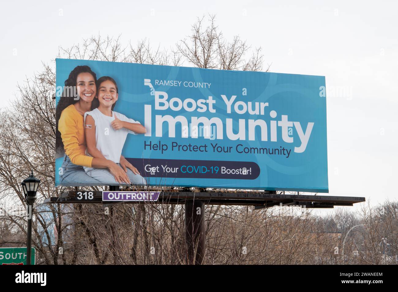 St. Paul, Minnesota. Billboard with message to get your covid booster shot. Stock Photo