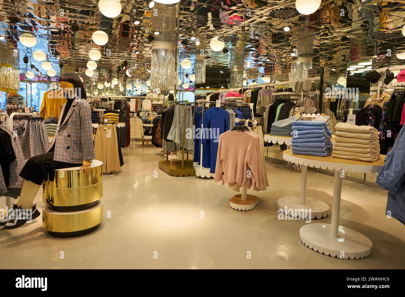 SHENZHEN, CHINA - NOVEMBER 21, 2019: interior shot of Monki store in 9 Square shopping center in Shenzhen. Stock Photo