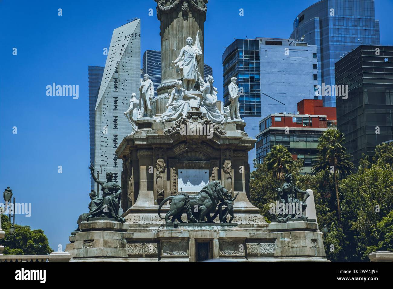 One Of The Most Iconic And Significant Monuments In Mexico City Is The Angel Of Independence 2166