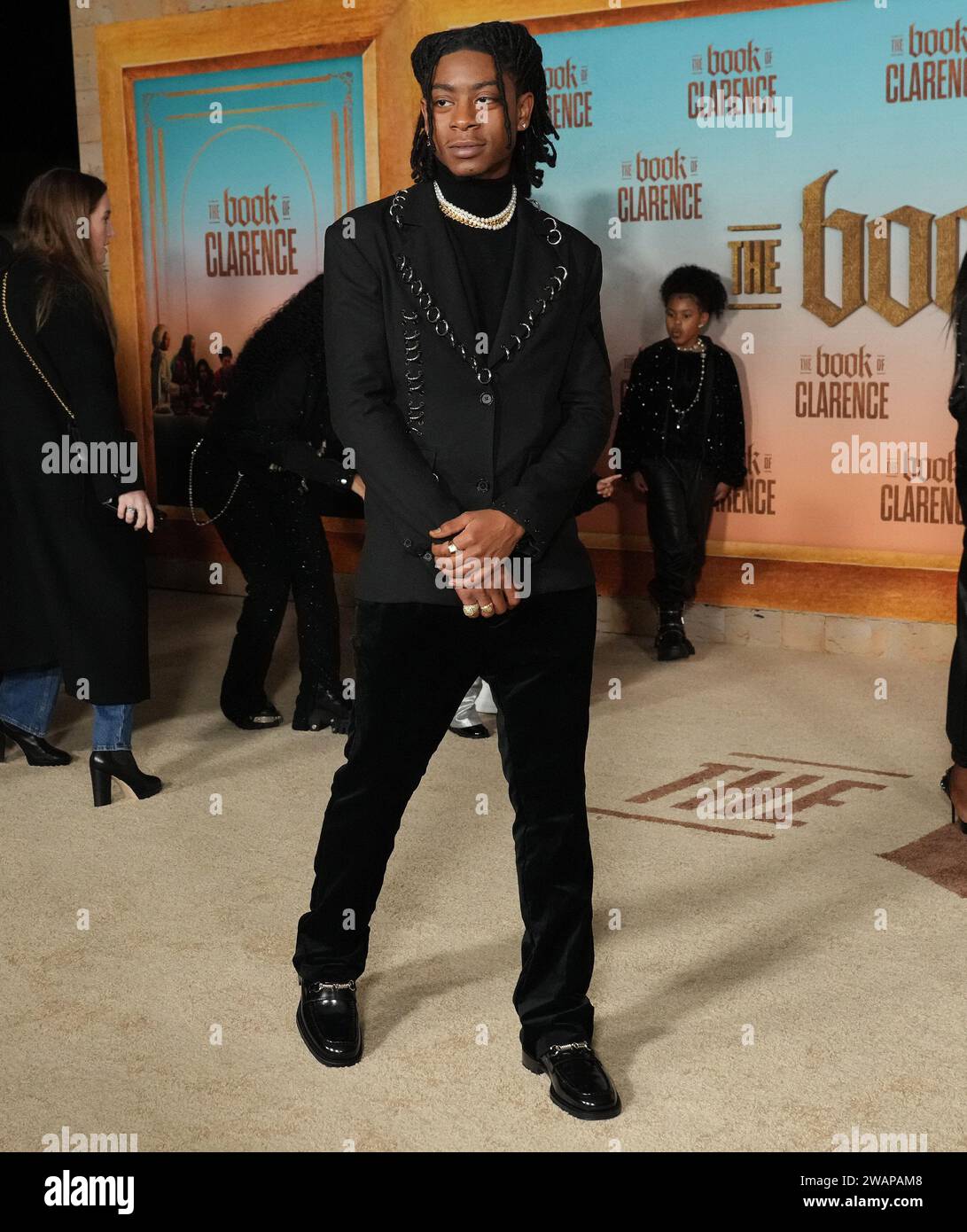 Los Angeles, USA. 09th Nov, 2022. RJ Cyler arrives at the Sony Pictures