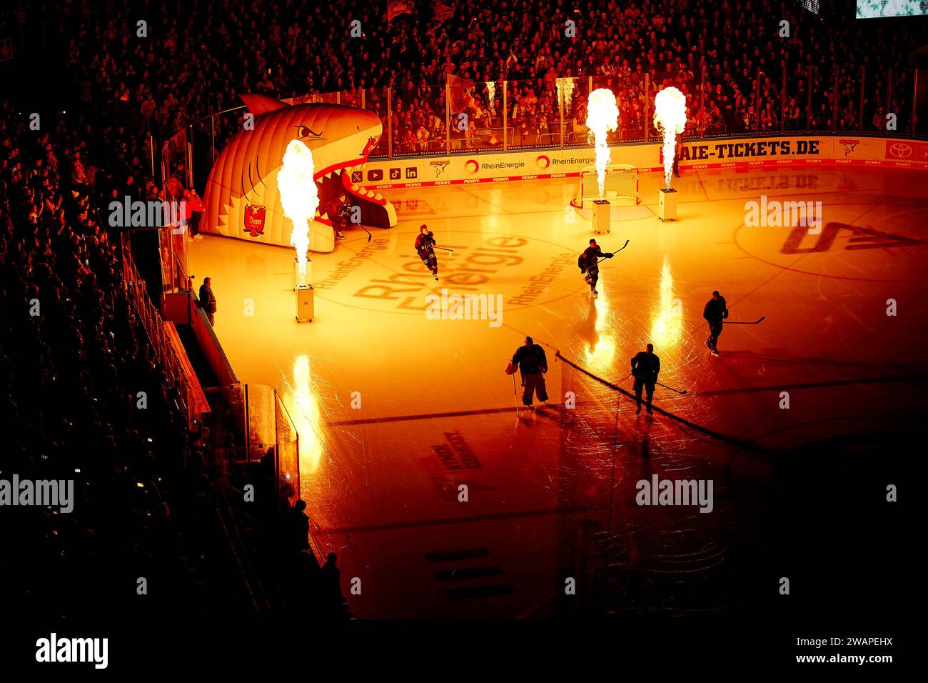 COLOGNE, GERMANY 5 JANUARY, 2024 Hockey match of Penny DEL Koelner