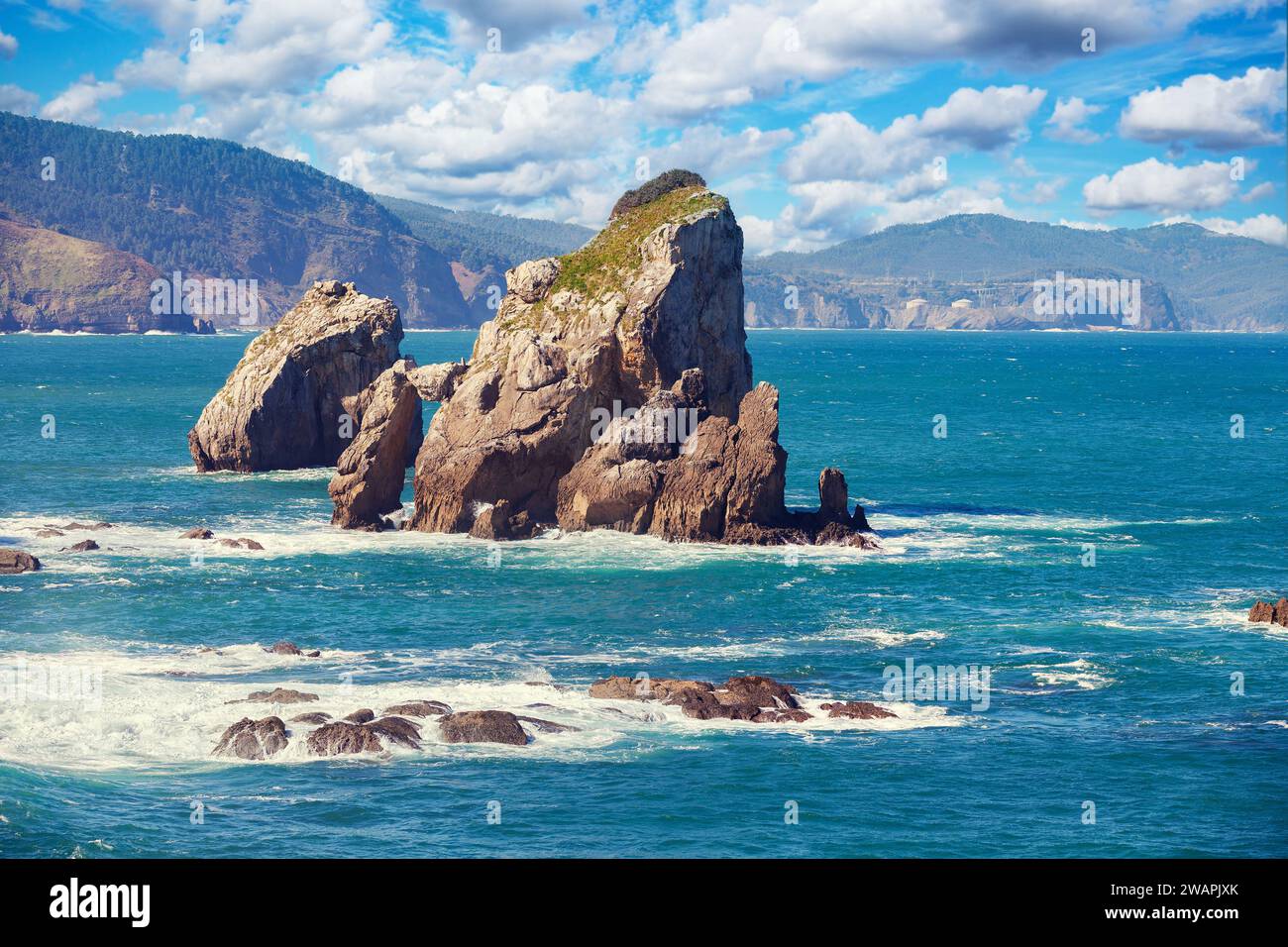 Gaztelugatxe spain hi-res stock photography and images - Alamy