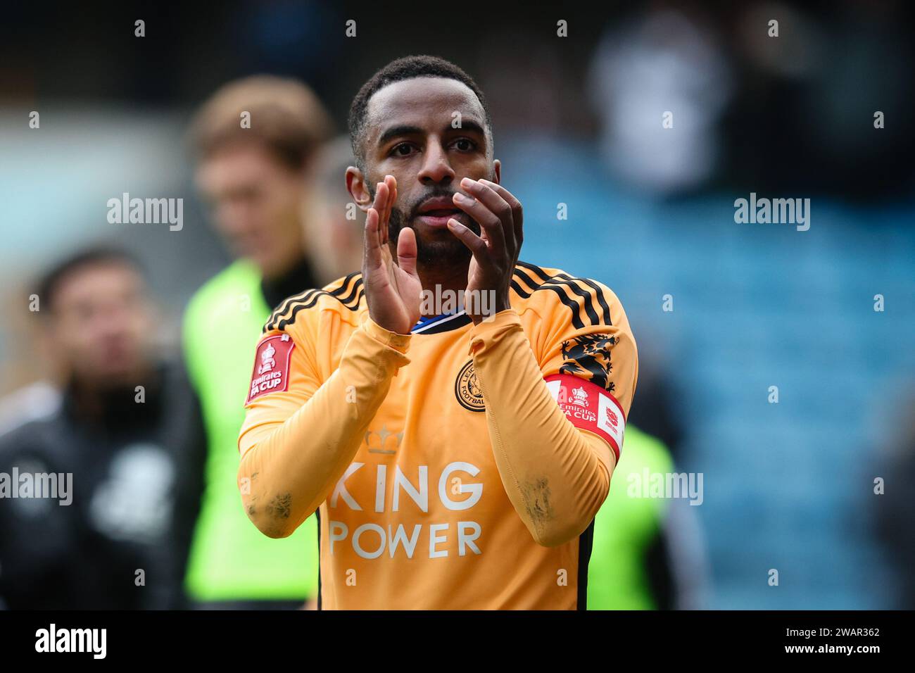 LONDON, UK - 6th Jan 2024:  Ricardo Pereira of Leicester City applauds the fans after the FA Cup third round tie between Millwall FC and Leicester City FC at The Den  (Credit: Craig Mercer/ Alamy Live News) Stock Photo
