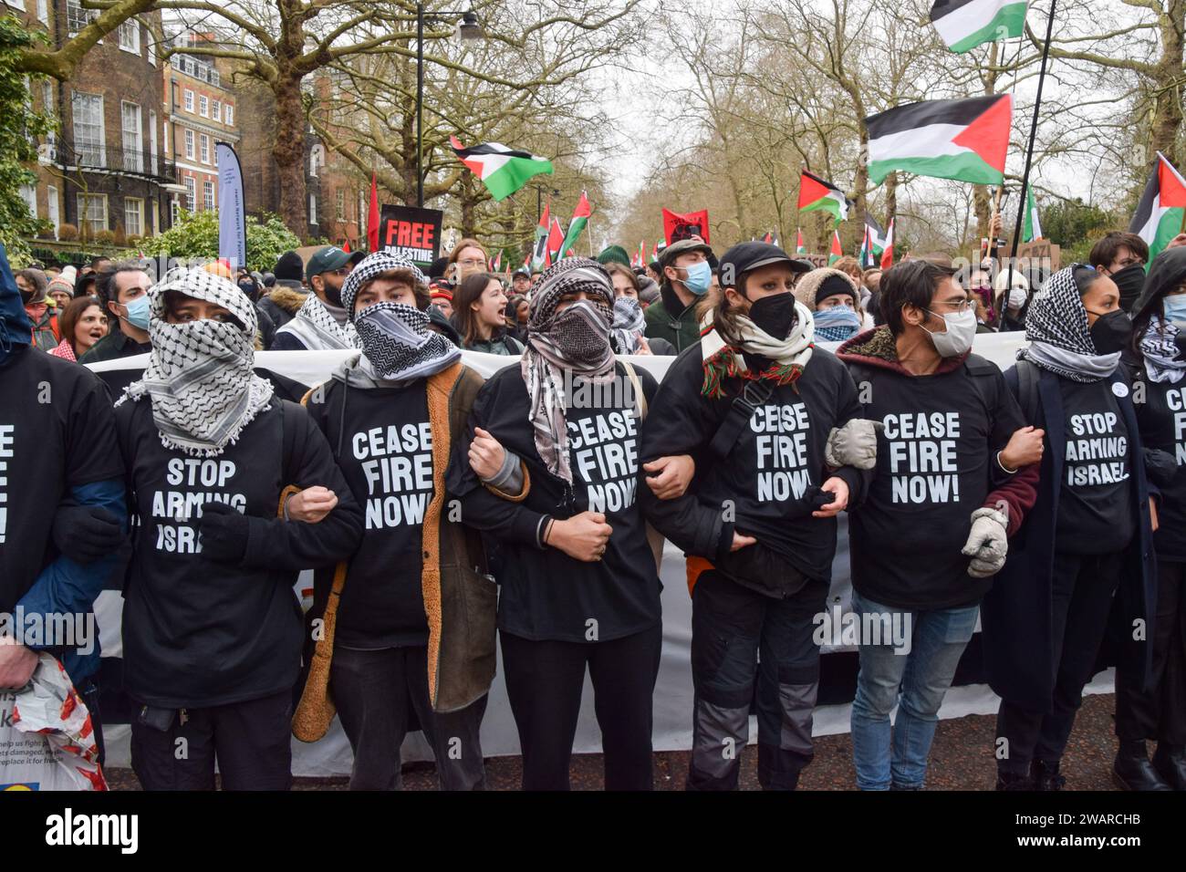 London, England, UK. 6th Jan, 2024. ProPalestine protesters march