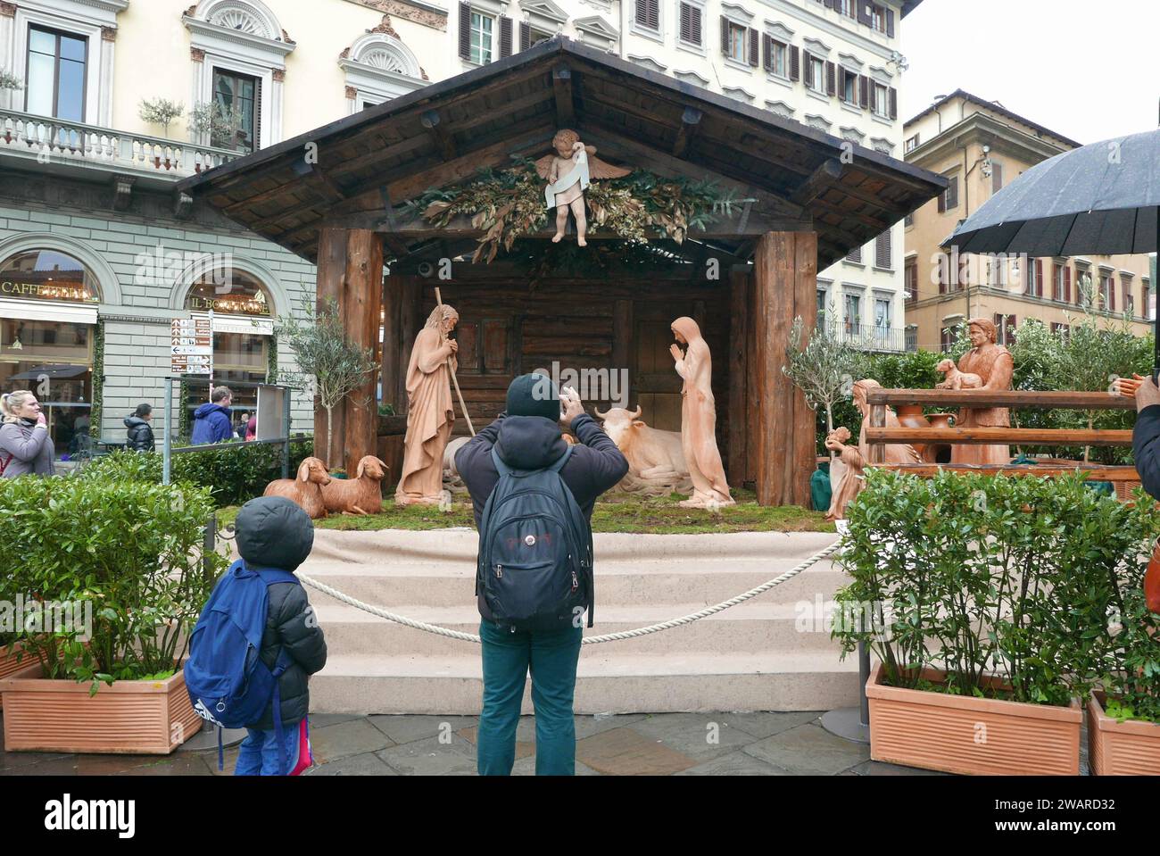 Florence Italy 06th Jan 2024 Tourists Take Pictures At The Nativity   Florence Italy 06th Jan 2024 Tourists Take Pictures At The Nativity Scene In Piazza Duomo Florence Italy On January 6 2024 Currently Italy Is Facing Above Average Spring Like Temperatures And Rainy Weather Photo By Elisa Gestrisipa Usa Credit Sipa Usaalamy Live News 2WARD32 