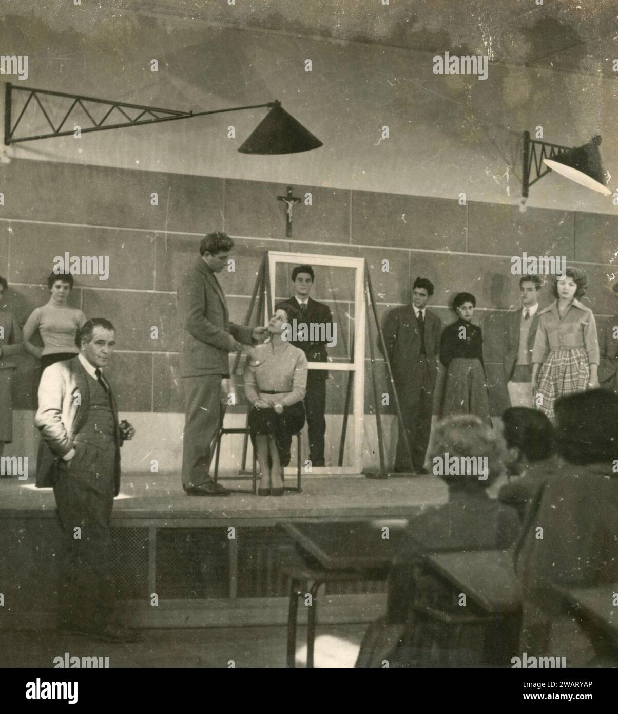 Acting practice class with actor Carlo Tamberlani at the Centro sperimentale di Cinematografia, Rome, Italy 1954 Stock Photo