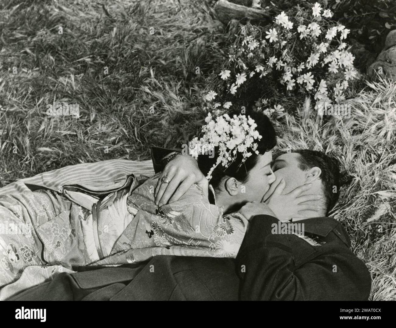 American actor Marlon Brando and Japanese actress Miiko Taka in the movie Sayonara, USA 1957 Stock Photo