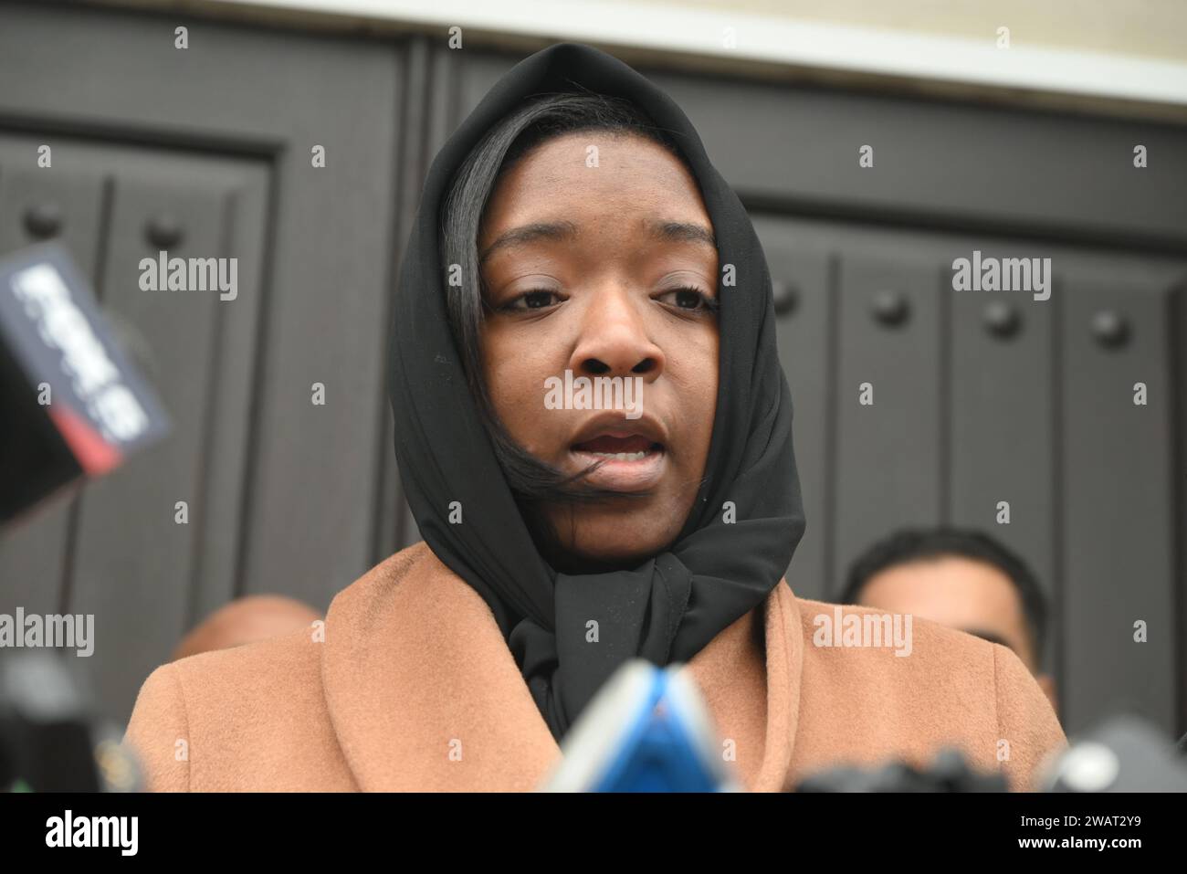 Newark, New Jersey, USA. 6th Jan, 2024. (NEW) Tanasia Ransom, Daughter of late Imam Hassan Sharif speaks at news conference in Newark, New Jersey. January 6, 2024, Newark, New Jersey, USA: Tanasia Ransom, Daughter of late Imam Hassan Sharif speaks at a news conference to share her grief on the loss of Imam Hassan Sharif who was murdered outside of a mosque in Newark, New Jersey. (Credit Image: © Kyle Mazza/TheNEWS2 via ZUMA Press Wire) EDITORIAL USAGE ONLY! Not for Commercial USAGE! Stock Photo