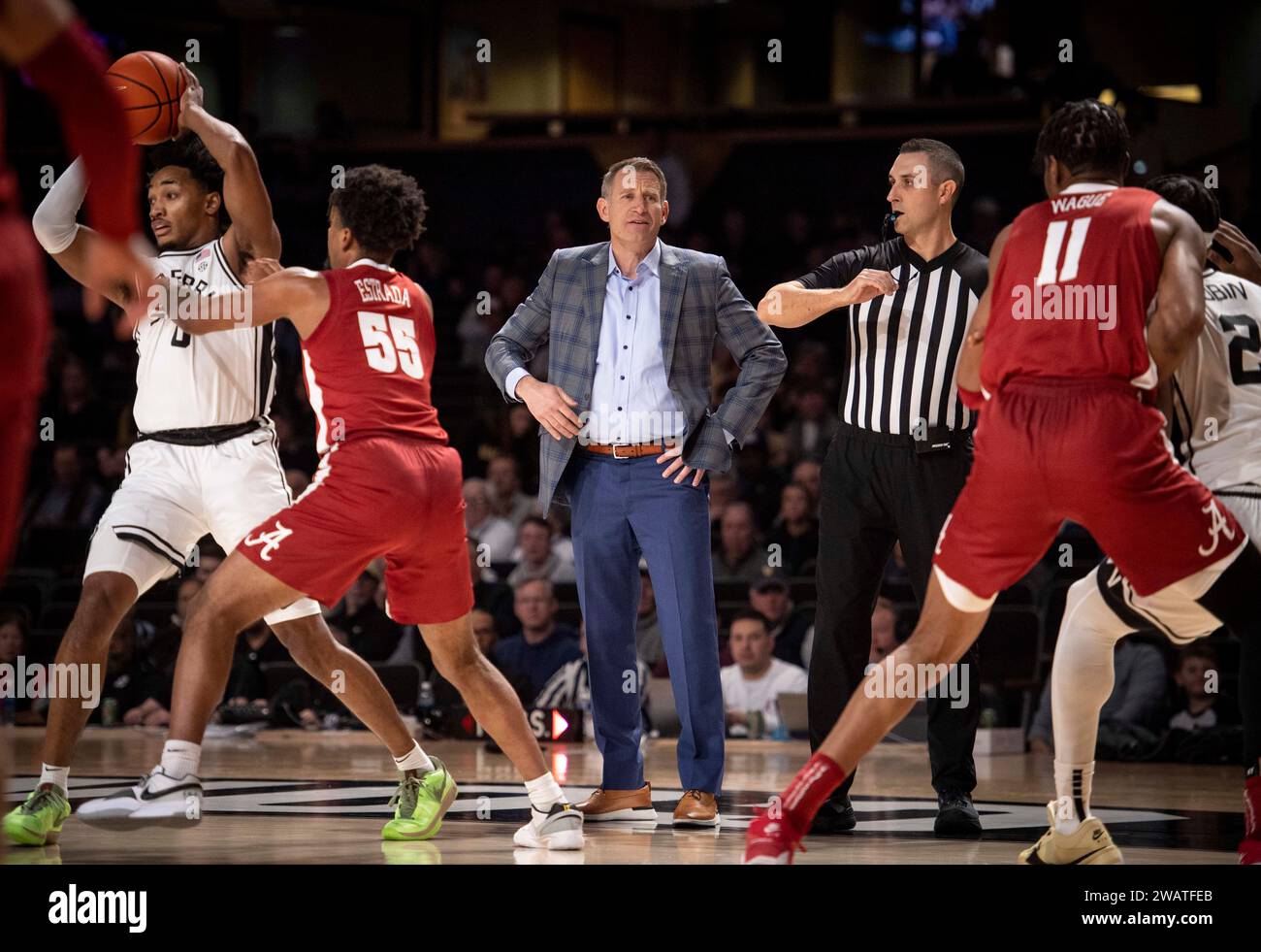Nashville, Tennessee, USA. 6th Jan, 2024. University of Alabama head coach Nate Oats watches as his team takes on Vanderbilt University during the first half of his NCAA basketball at Vanderbilt University in Nashville. (Credit Image: © Camden Hall/ZUMA Press Wire) EDITORIAL USAGE ONLY! Not for Commercial USAGE! Stock Photo