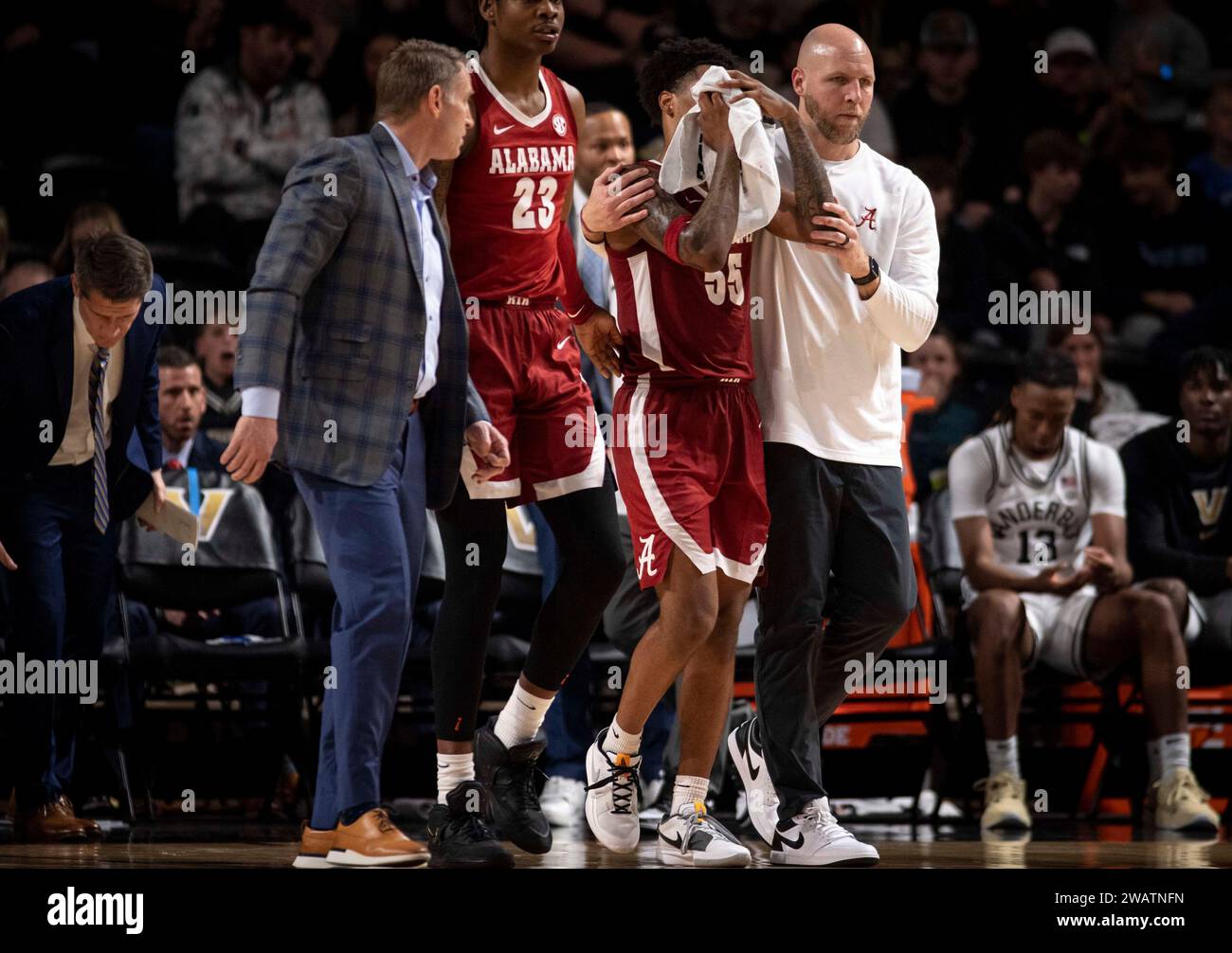 Nashville, Tennessee, USA. 6th Jan, 2024. Alabama Crimson Tide guard Aaron Estrada (55) walks off the court after getting a bloody during the second half of his NCAA basketball at Vanderbilt University in Nashville. (Credit Image: © Camden Hall/ZUMA Press Wire) EDITORIAL USAGE ONLY! Not for Commercial USAGE! Stock Photo