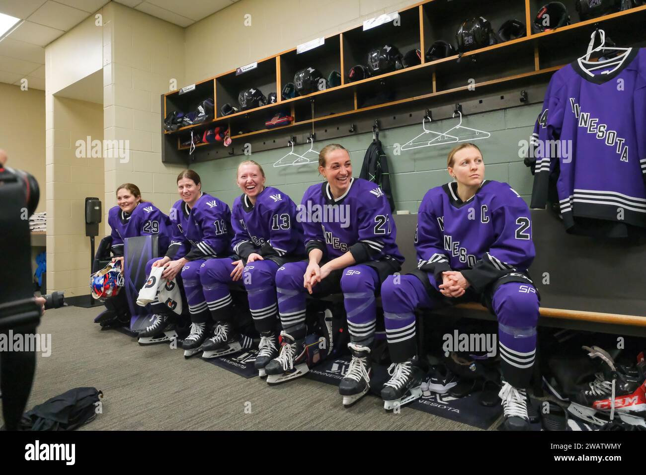 Minneapolis, Minnesota, USA. 6th Jan, 2024. Minnesota players in the