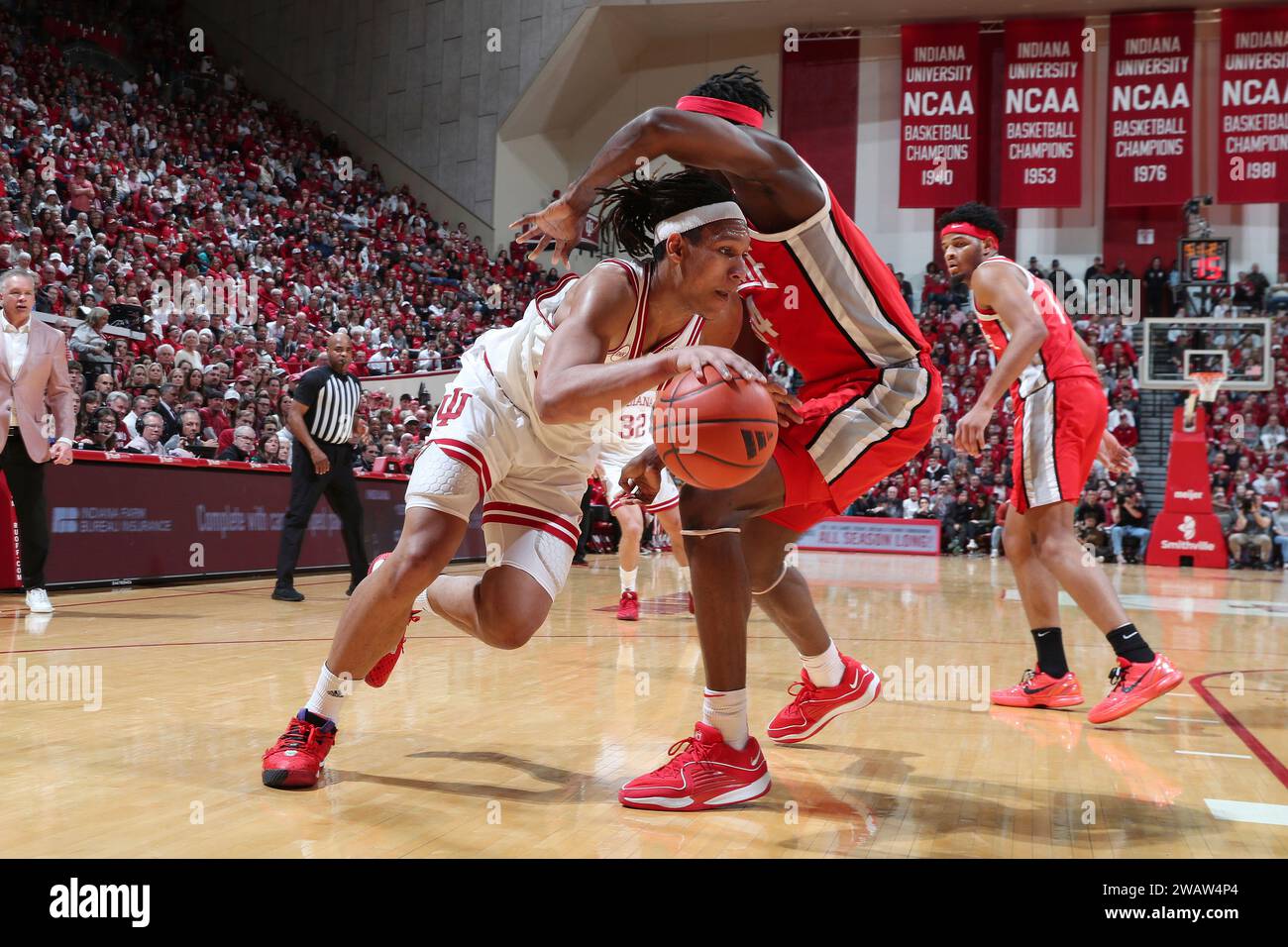BLOOMINGTON, IN - JANUARY 06: Indiana Hoosiers forward Malik Reneau (5 ...