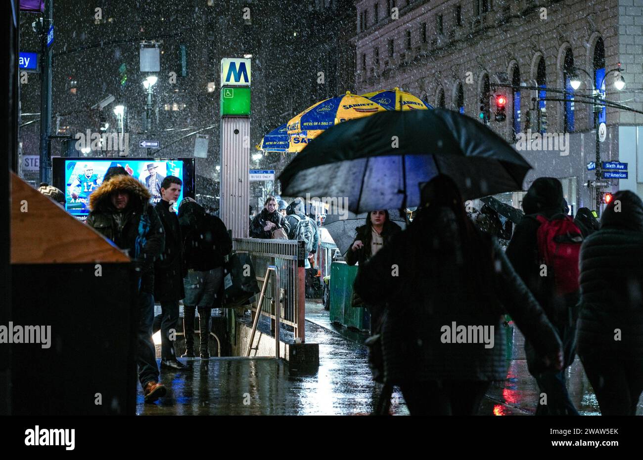 New York, New York, USA. 6th Jan, 2024. (NEW) Winter Storm. January 06, 2024, Manhattan, New