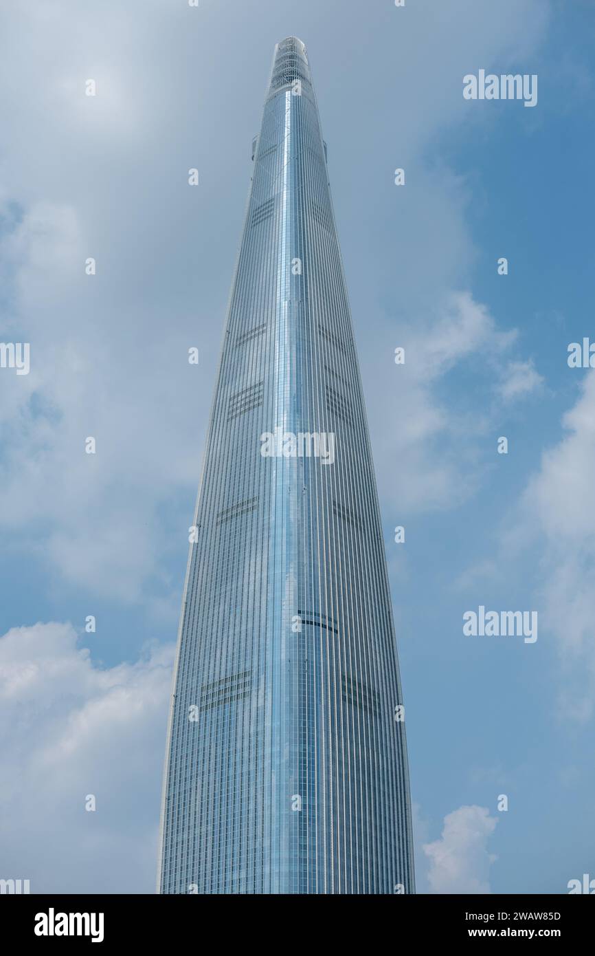Seoul, South Korea - 15 July 2022: Lotte World Tower against blue sky. It is a 123-story skyscraper in Jamsil, Songpa-gu Stock Photo