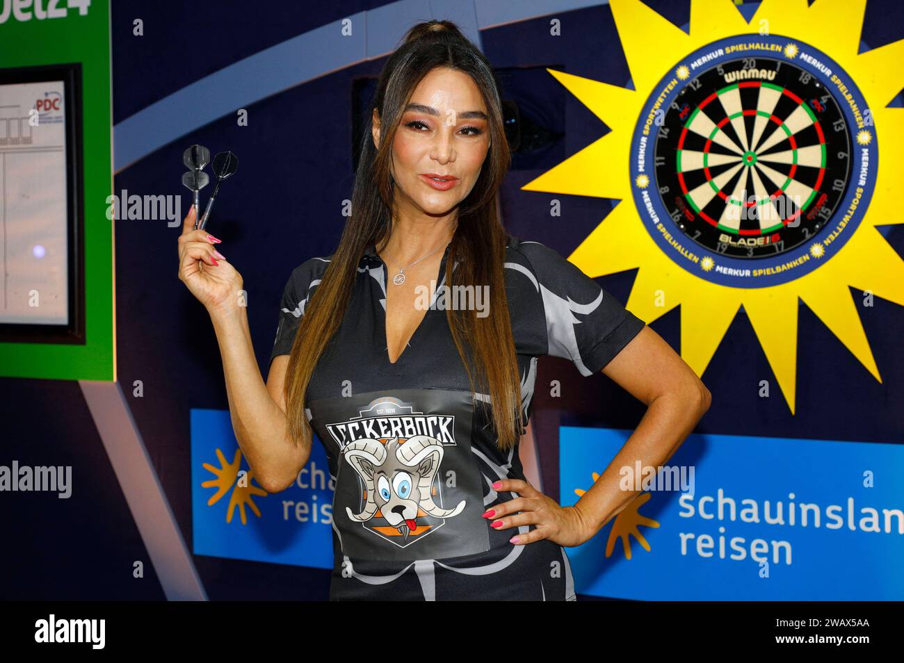 Verona Pooth bei der PromiDartsWM 2025 im Maritim Hotel. Düsseldorf