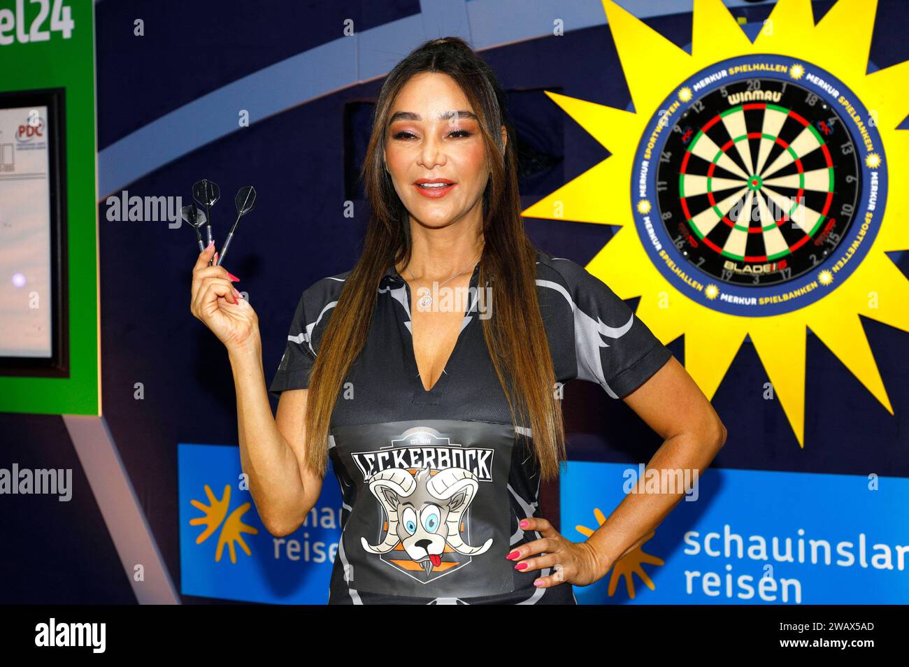 Verona Pooth bei der PromiDartsWM 2024 im Maritim Hotel. Düsseldorf