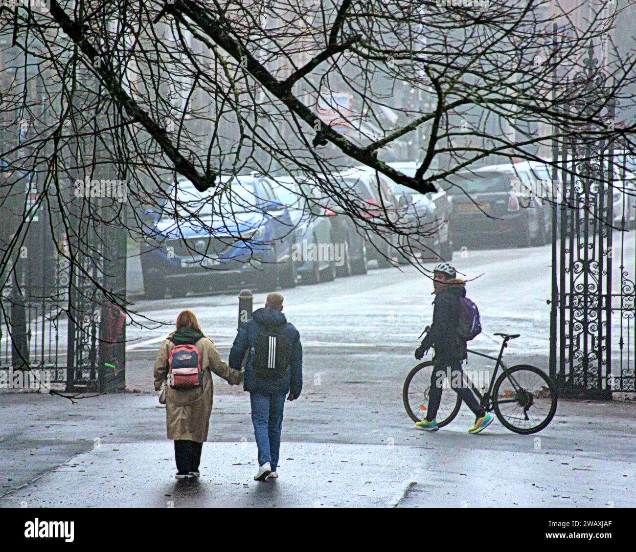 Glasgow, Scotland, UK. 7th January, 2024. UK Weather Freezing night