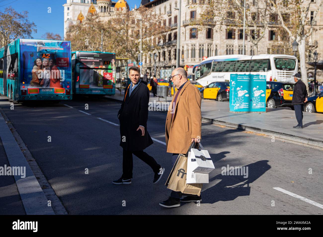 Barcelona, Barcelona, Spain. 7th Jan, 2024. People take advantage of