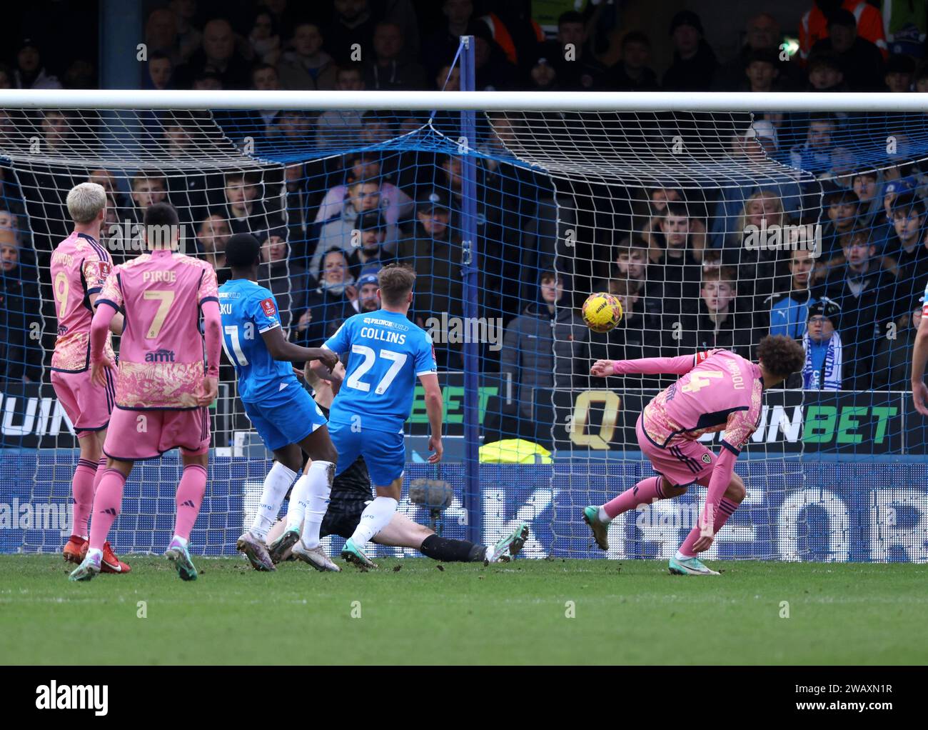 Peterborough, UK. 07th Jan, 2024. Ethan Ampadu (LU) scores the first