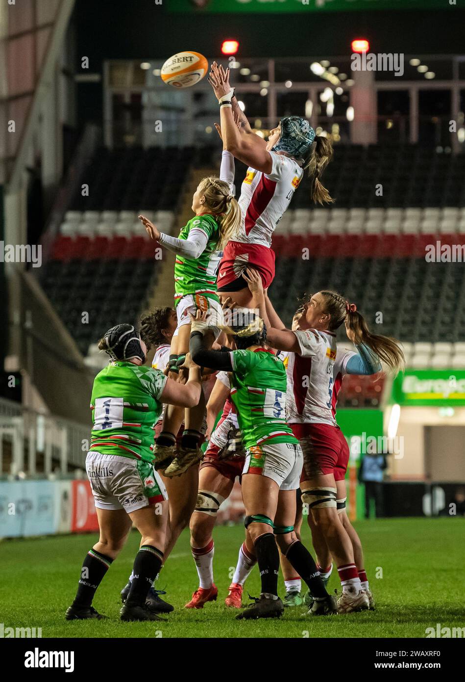 Harlequins Danelle Lochner in action during the Leicester Tigers Women