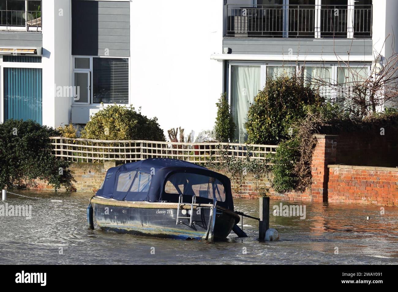 Marlow, United Kingdom. 7th Jan, 2024. UK Weather The heavy rainfall
