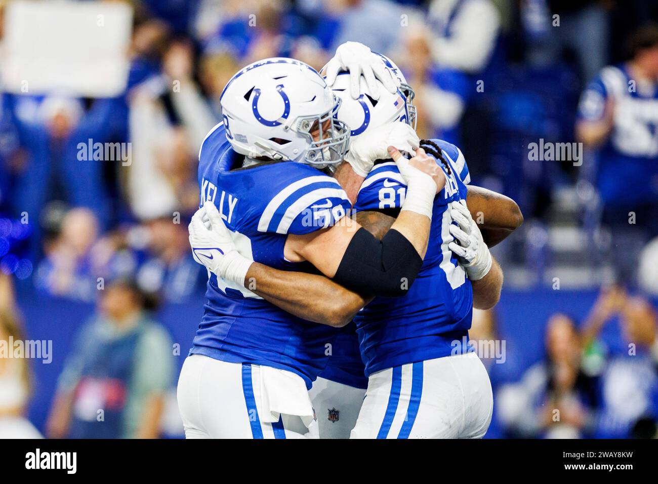 Indianapolis, Indiana, USA. 06th Jan, 2024. Indianapolis Colts tight end Mo Alie-Cox (81) celebrates two point conversion with his teammates during NFL game action against the Houston Texans at Lucas Oil Stadium in Indianapolis, Indiana. John Mersits/CSM/Alamy Live News Stock Photo