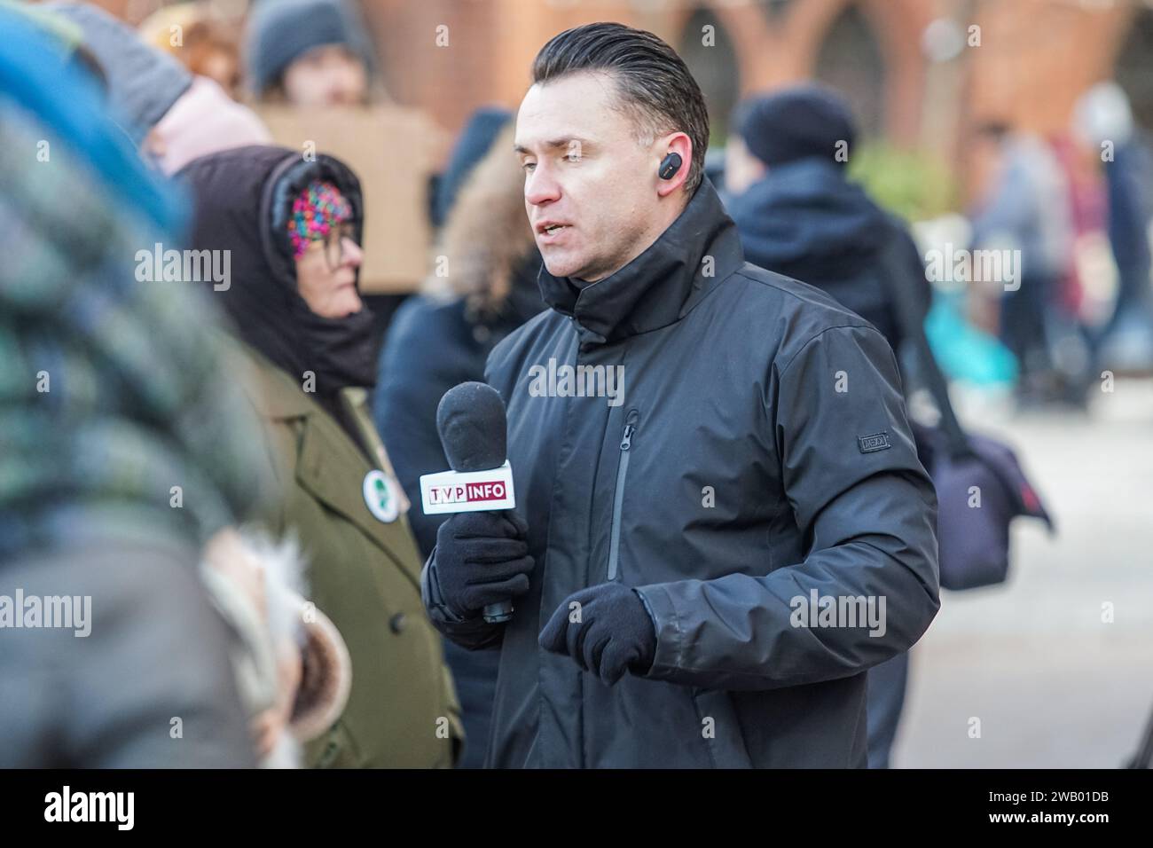 Gdansk Poland 07th Jan 2024 Gdansk Poland Jan 7th 2024 Polish   Gdansk Poland 07th Jan 2024 Gdansk Poland Jan 7th 2024 Polish National Television Channel Tvp Info Reporter Is Seen In Gdansk Poland On 7 January 2024 The Demonstrators Are Demanding That Donald Tusks Government Introduce The Legalization Of Abortion On Demand In Line With His Election Promise Credit Vadim Pacajevalamy Live News 2WB01DB 